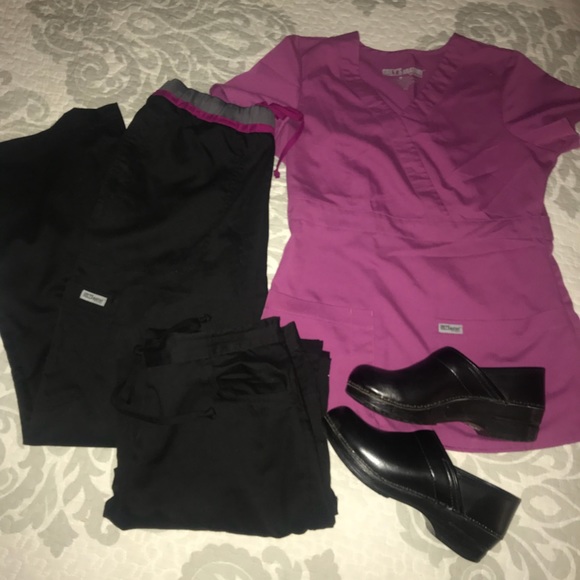 🌟Grey’s Anatomy Scrub;Pants-S/Inseam-29”Top-XS🌟 - Picture 2 of 8